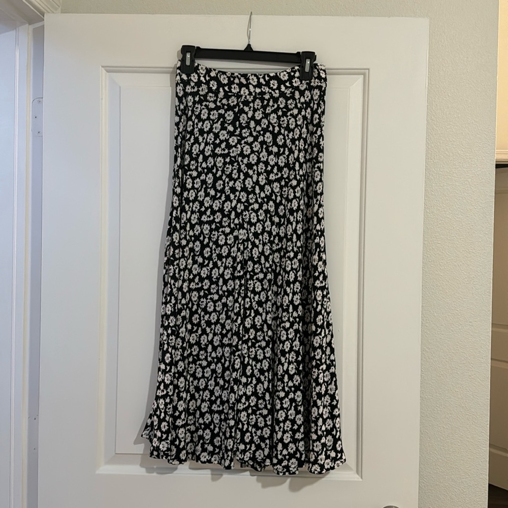 Zara floral midi skirt